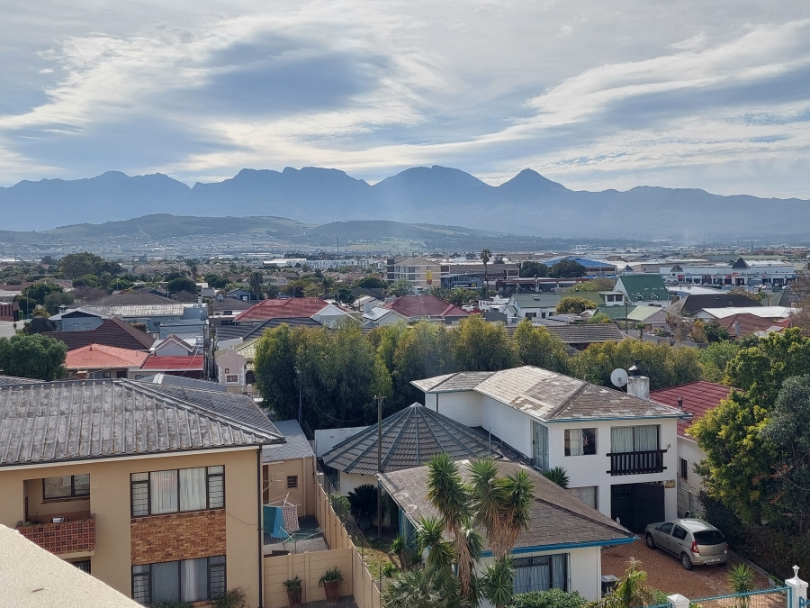 2 Bedroom Property for Sale in Strand South Western Cape